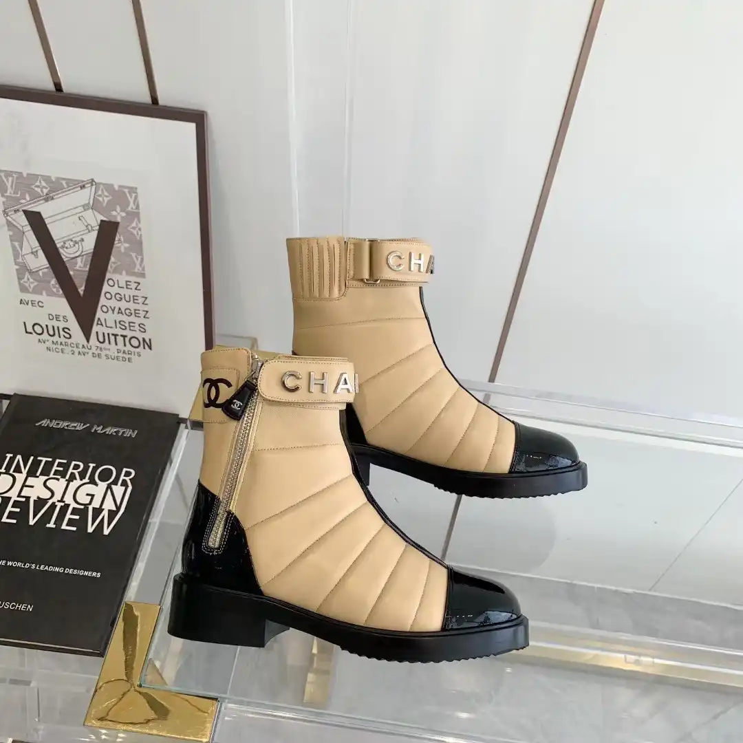 CHANEL BOOTS 0129