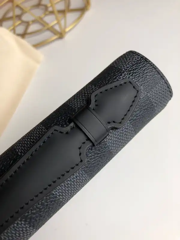 Hyper Peter Louis Vuitton ZIPPY XL WALLET 0126