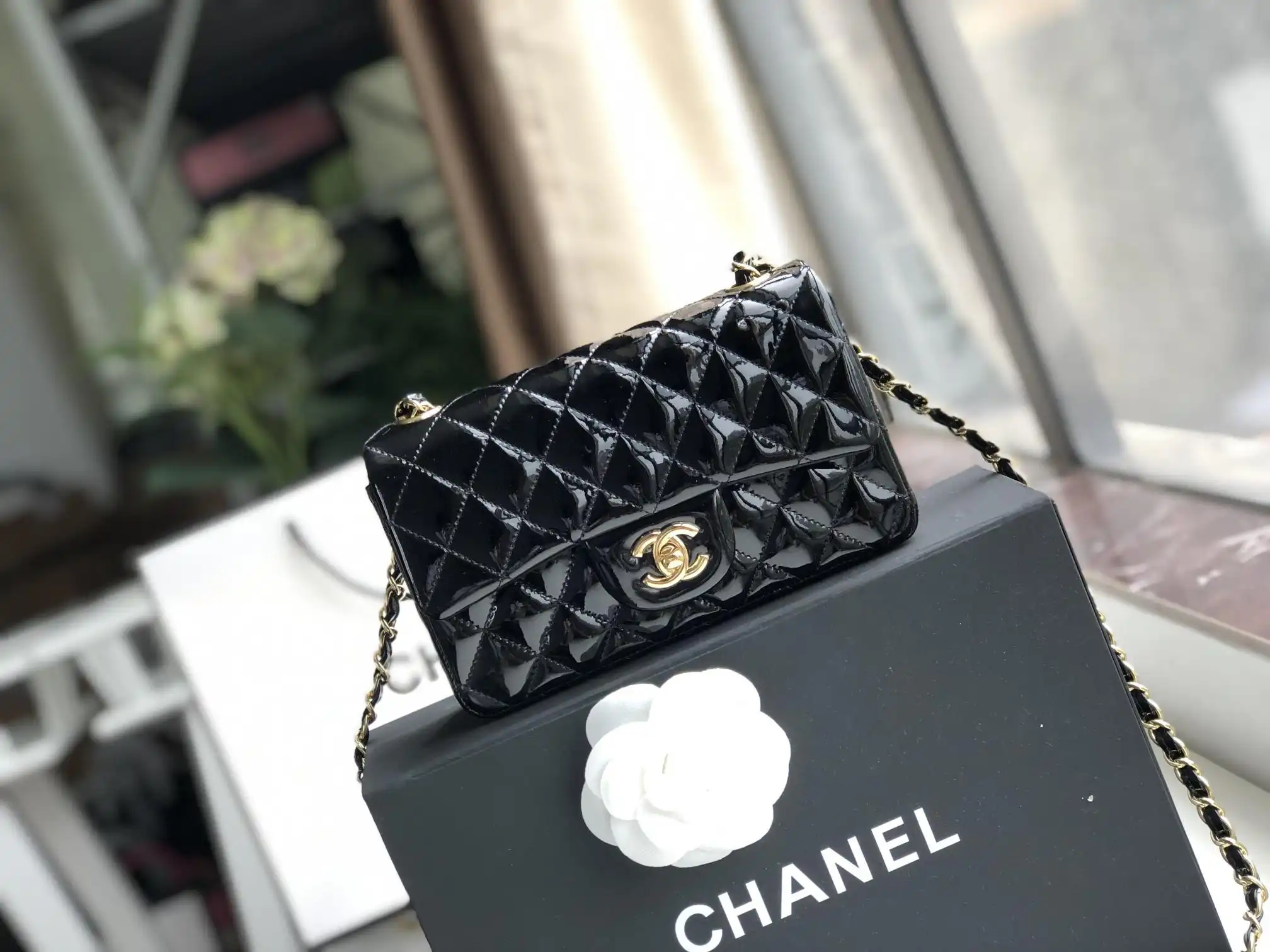 CHANEL FLAP BAG 20CM 0130