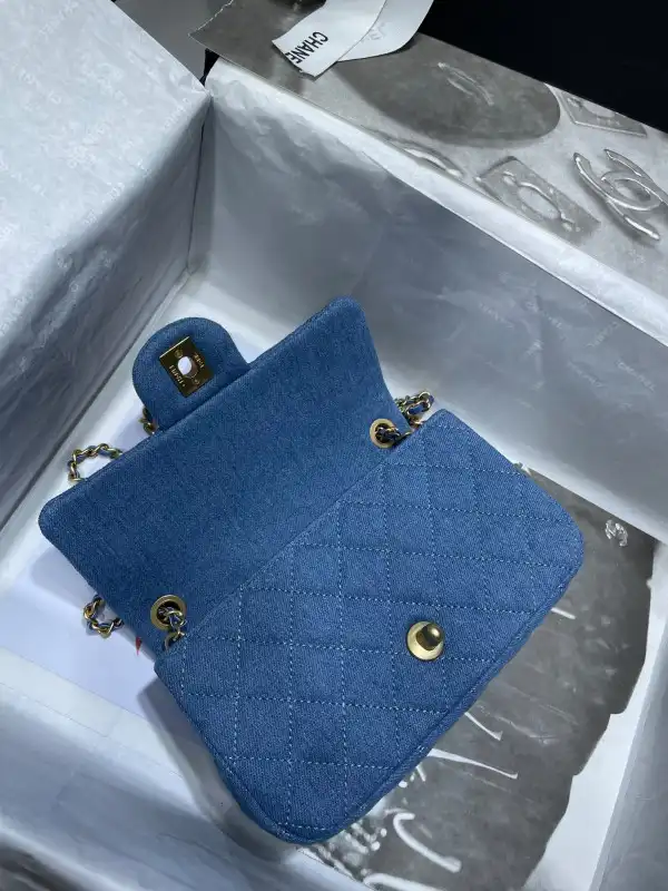 Hyper Peter CHANEL FLAP BAG 0130