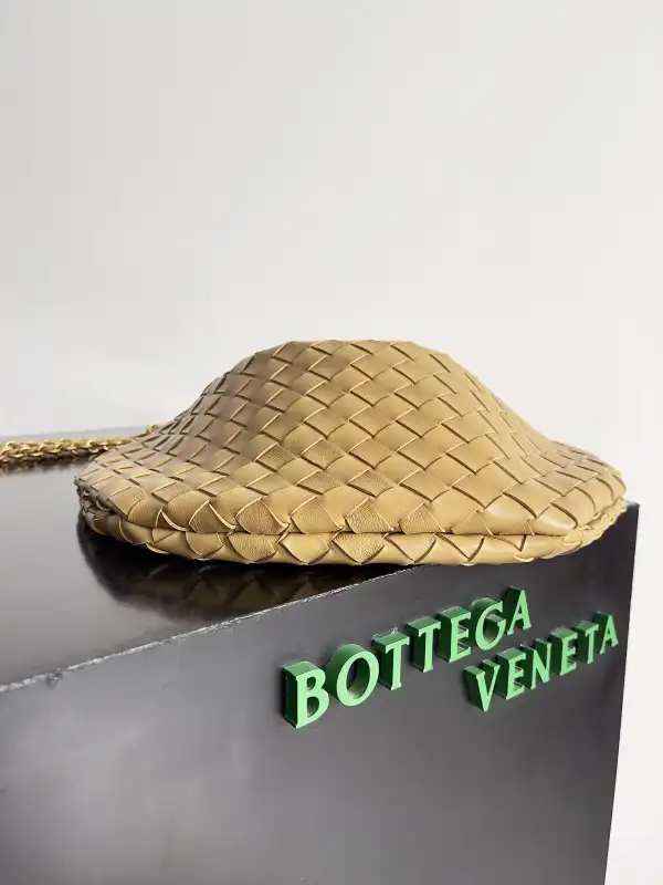 Hyper Peter Bottega Veneta Sardine With Chain-33*20*4CM 0122