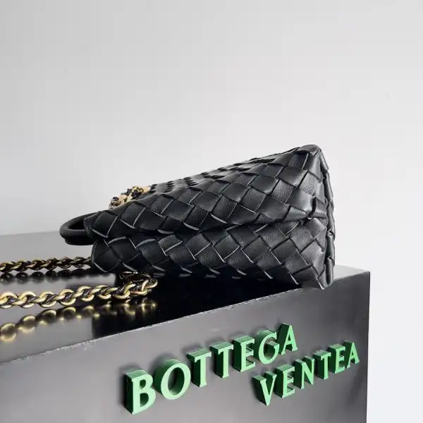 Hyper Peter Bottega Veneta Small Andiamo Chain-25*22*10.5cm 0122