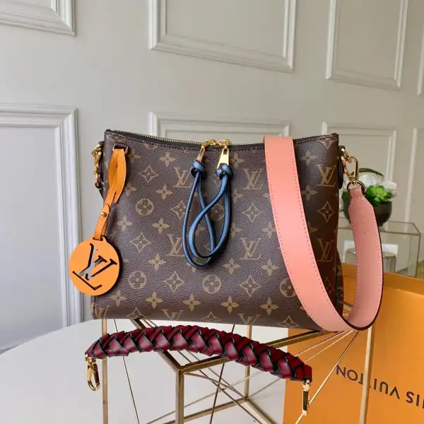 Hyperpeter LOUIS VUITTON BEAUBOURG HOBO MINI 0131