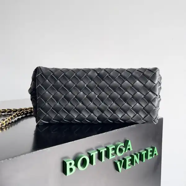 Hyper Peter Bottega Veneta Small Andiamo Chain-25*22*10.5cm 0122