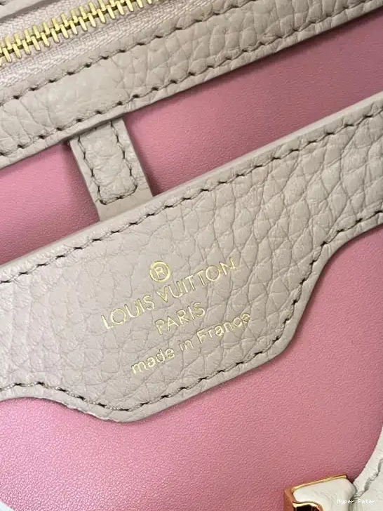 Hyper Peter VUITTON LOUIS CAPUCINES BB 0222