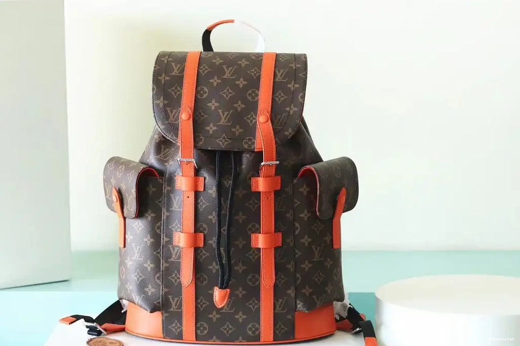 Hyperpeter LOUIS VUITTON CHRISTOPHER MM 0219