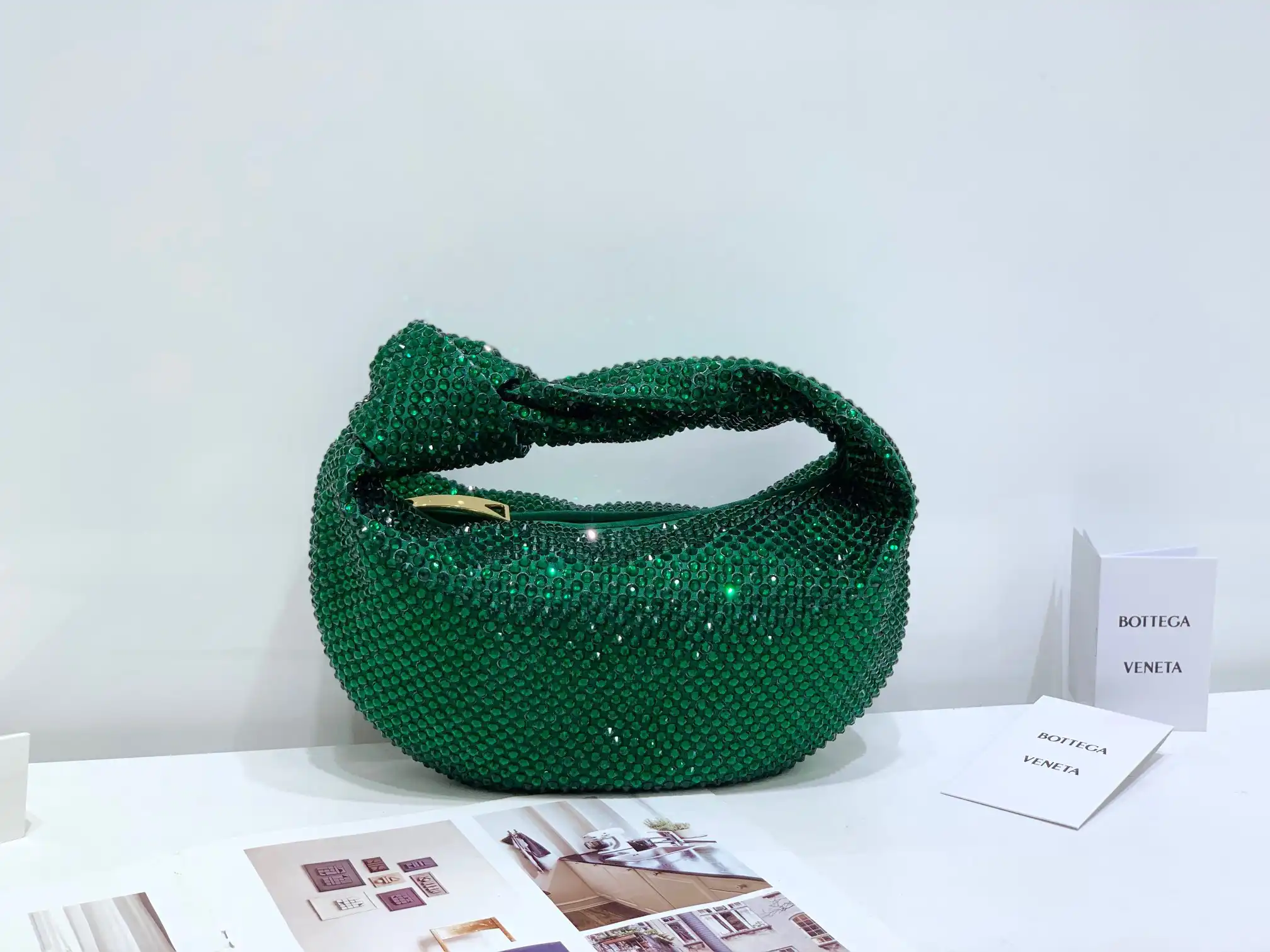 BOTTEGA VENETA MINI JODIE 0205