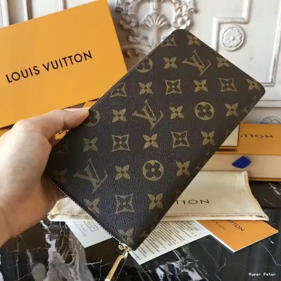 Hyperpeter LOUIS VUITTON ZIPPY ORGANIZER 0218