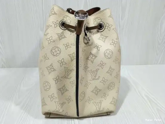 Hyper Peter MURIA VUITTON LOUIS 0217