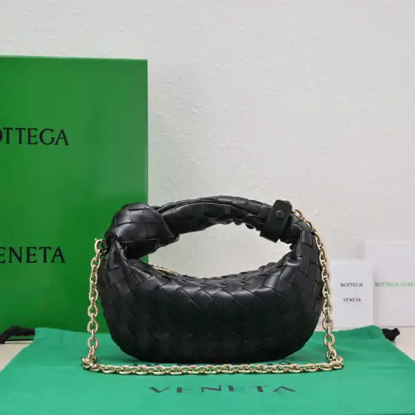 Hyper Peter BOTTEGA VENETA MINI JODIE 0205