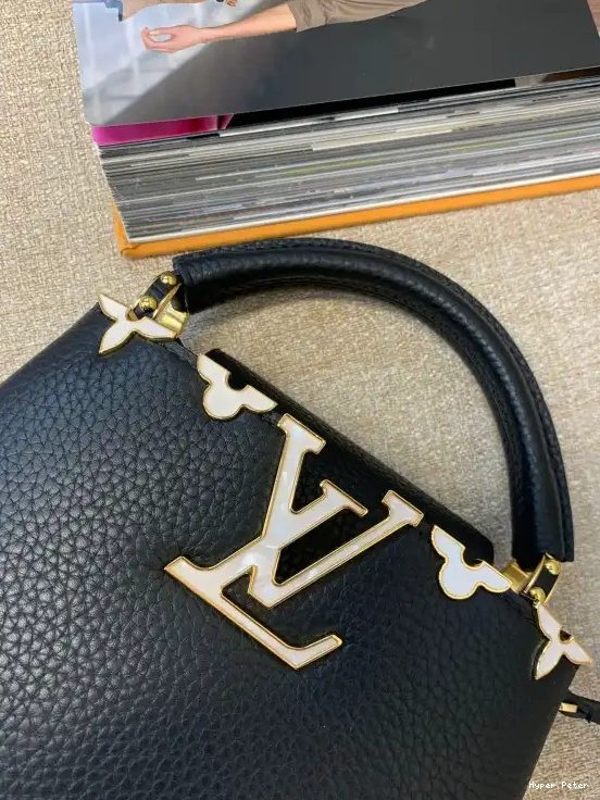 Hyper Peter VUITTON LOUIS CAPUCINES MINI 0223