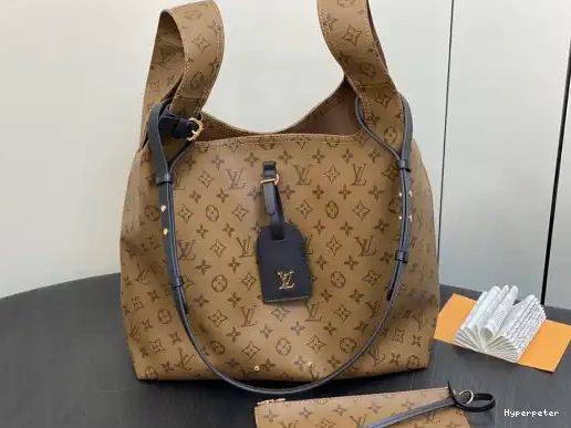 Hyper Peter GM LOUIS VUITTON Atlantis 0221