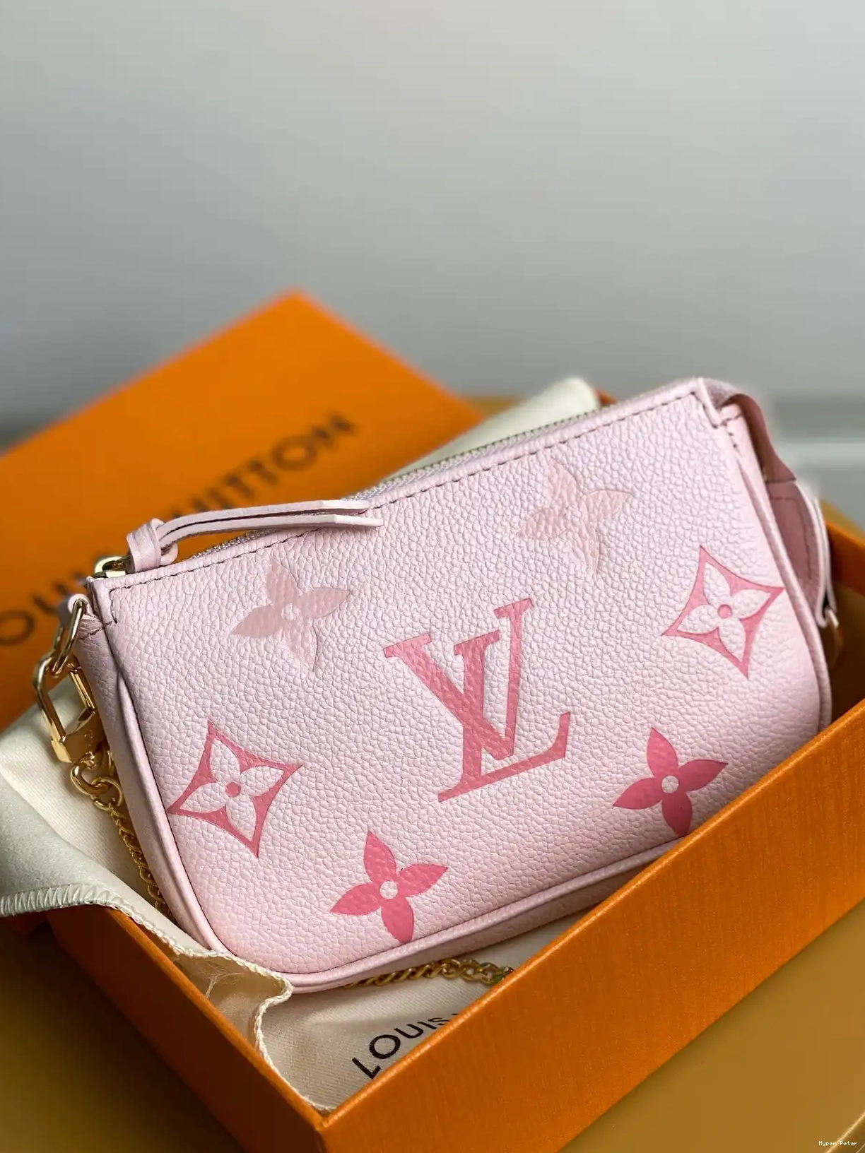 Hyperpeter LOUIS VUITTON ACCESSOIRES MINI POCHETTE 0208