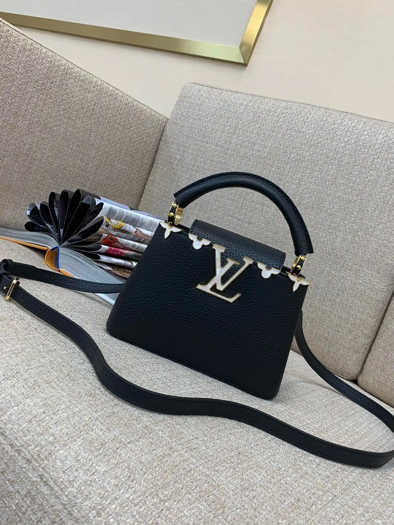 Hyper Peter VUITTON LOUIS CAPUCINES MINI 0223