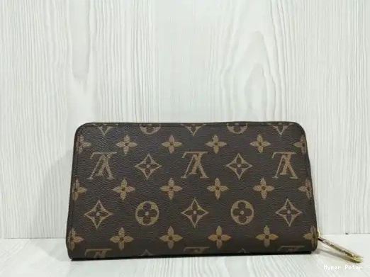 Hyperpeter LOUIS VUITTON ZIPPY ORGANIZER 0218