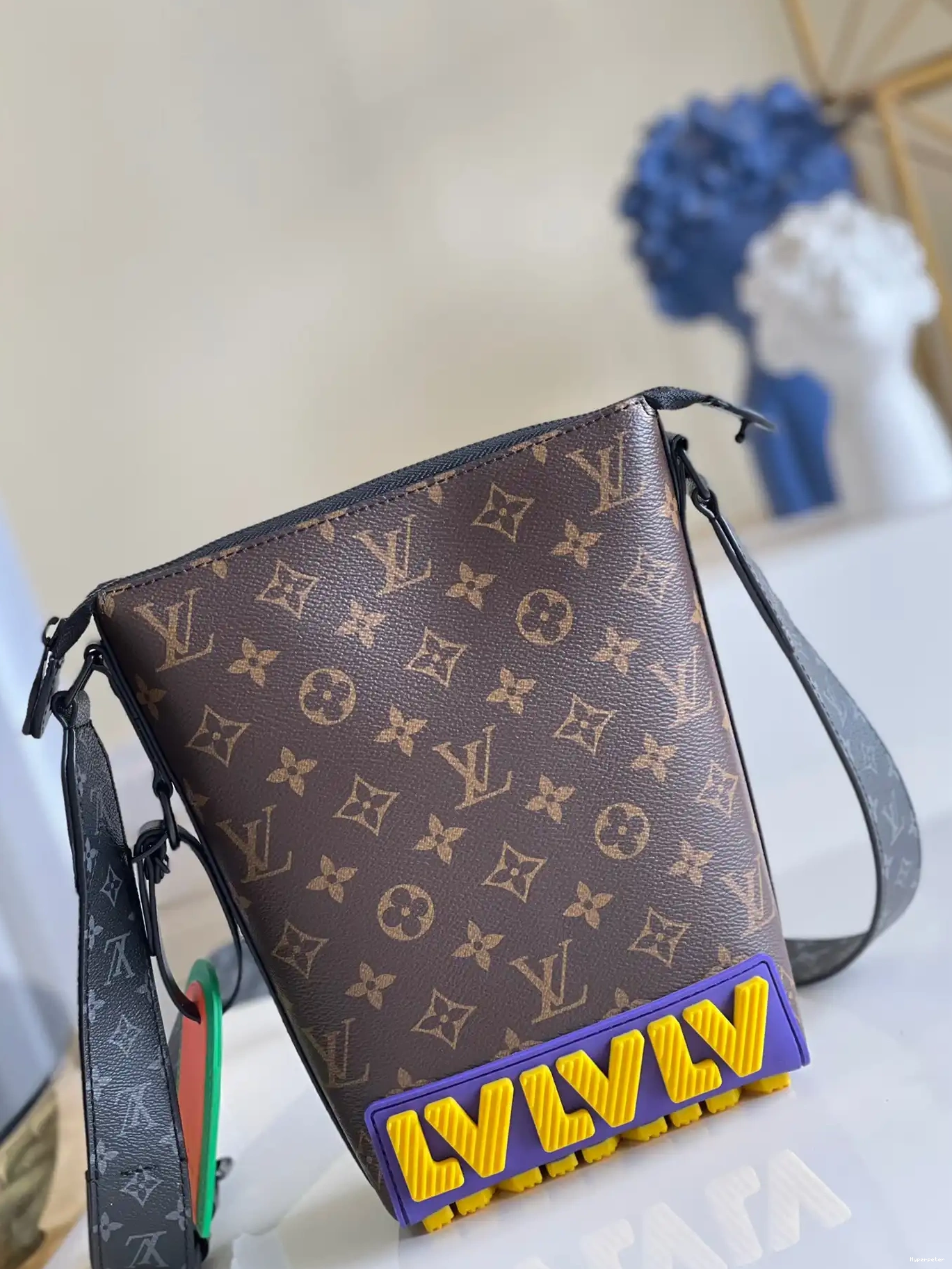 Hyperpeter MESSENGER LOUIS CRUISER VUITTON 0221