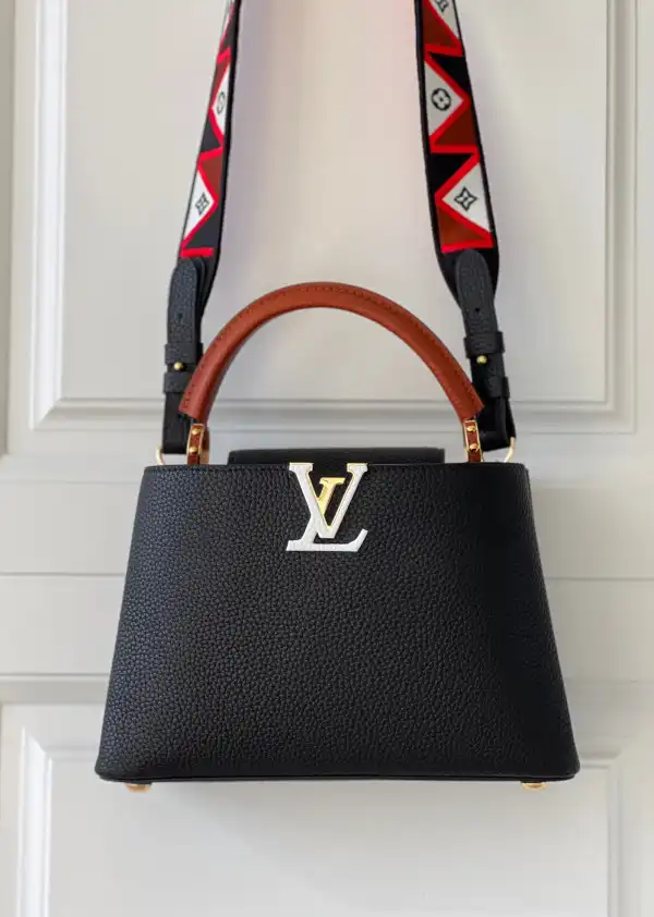 Hyper Peter LOUIS VUITTON CAPUCINES BB 0206