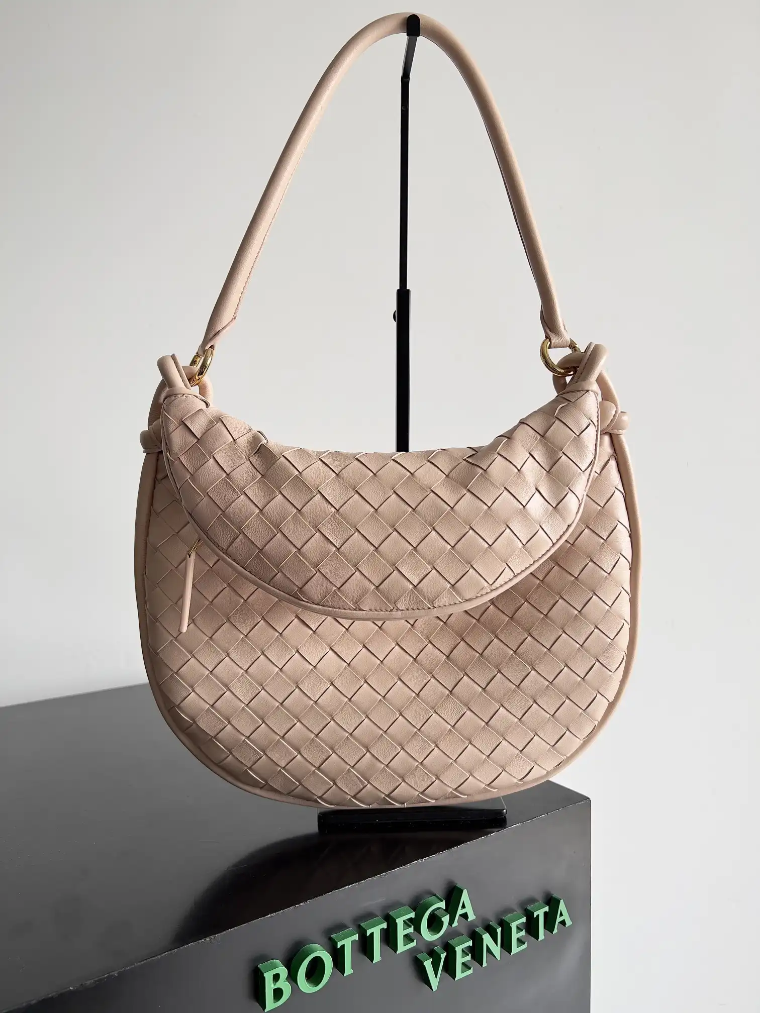 Hyper Peter BOTTEGA VENETA medium Gemelli-36*10*25cm 0205