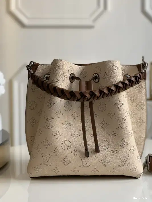 Hyper Peter MURIA VUITTON LOUIS 0217