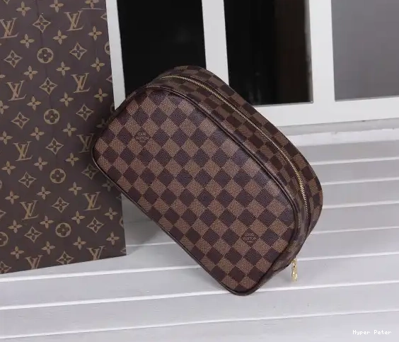 Hyperpeter TOILETRY LOUIS VUITTON BAG 0220