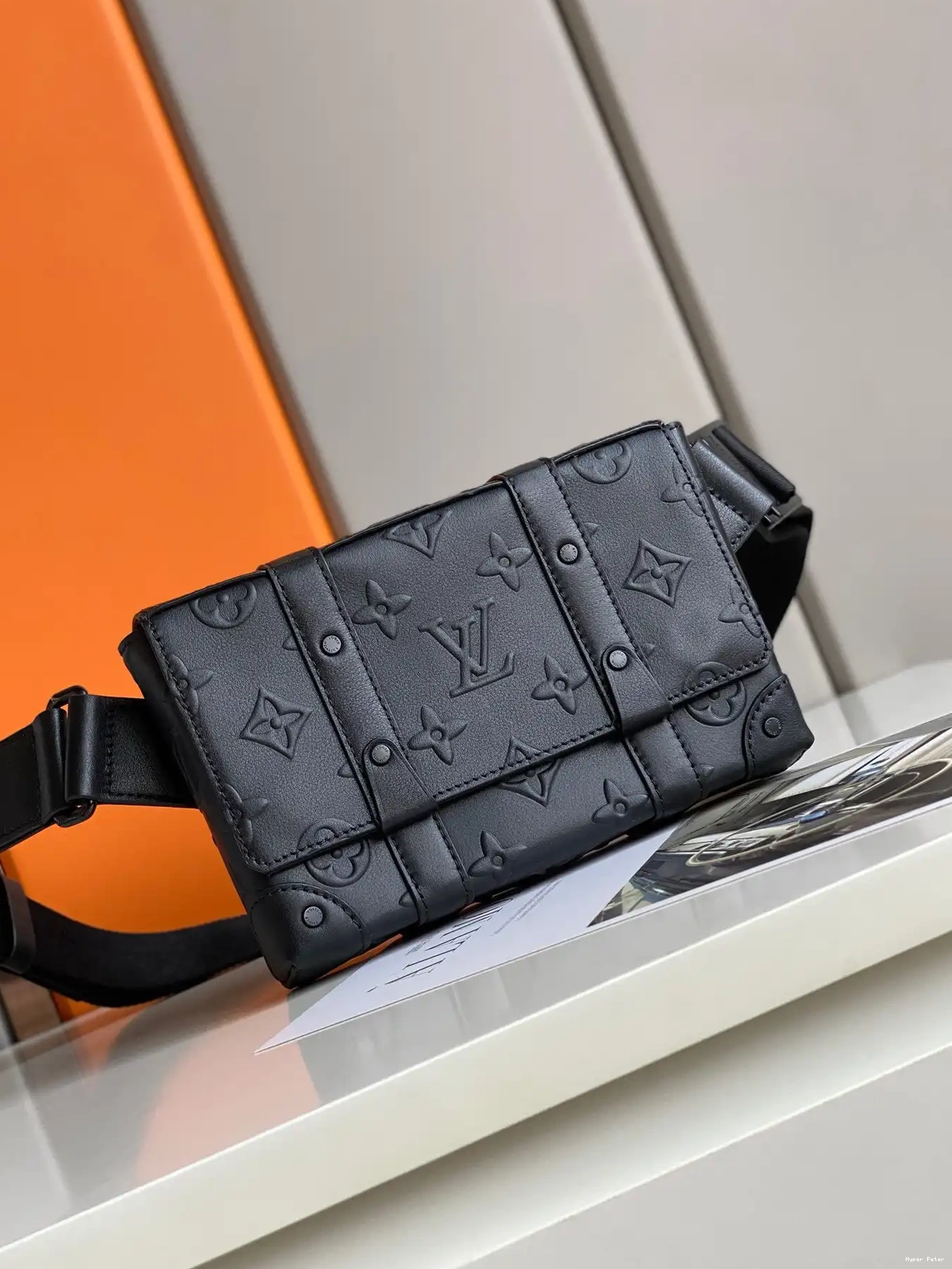 Hyper Peter SLINGBAG TRUNK VUITTON LOUIS 0208