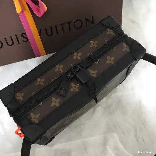 Hyper Peter LOUIS BOX VUITTON 0219