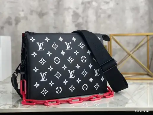 Hyperpeter LOUIS PM VUITTON COUSSIN 0219