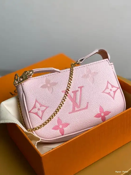 Hyperpeter LOUIS VUITTON ACCESSOIRES MINI POCHETTE 0208