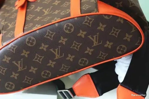 Hyperpeter LOUIS VUITTON CHRISTOPHER MM 0219