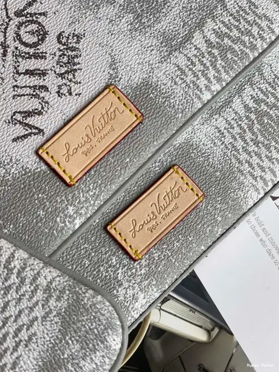 Hyperpeter VUITTON MESSENGER LOUIS TRIO 0213