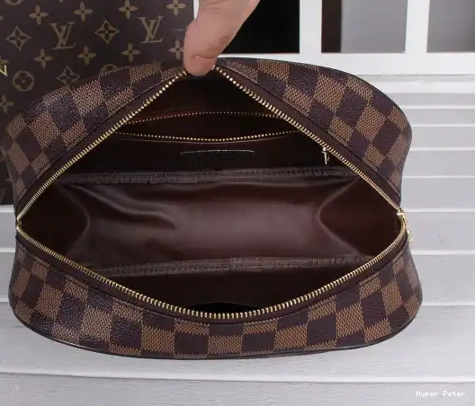 Hyperpeter TOILETRY LOUIS VUITTON BAG 0220