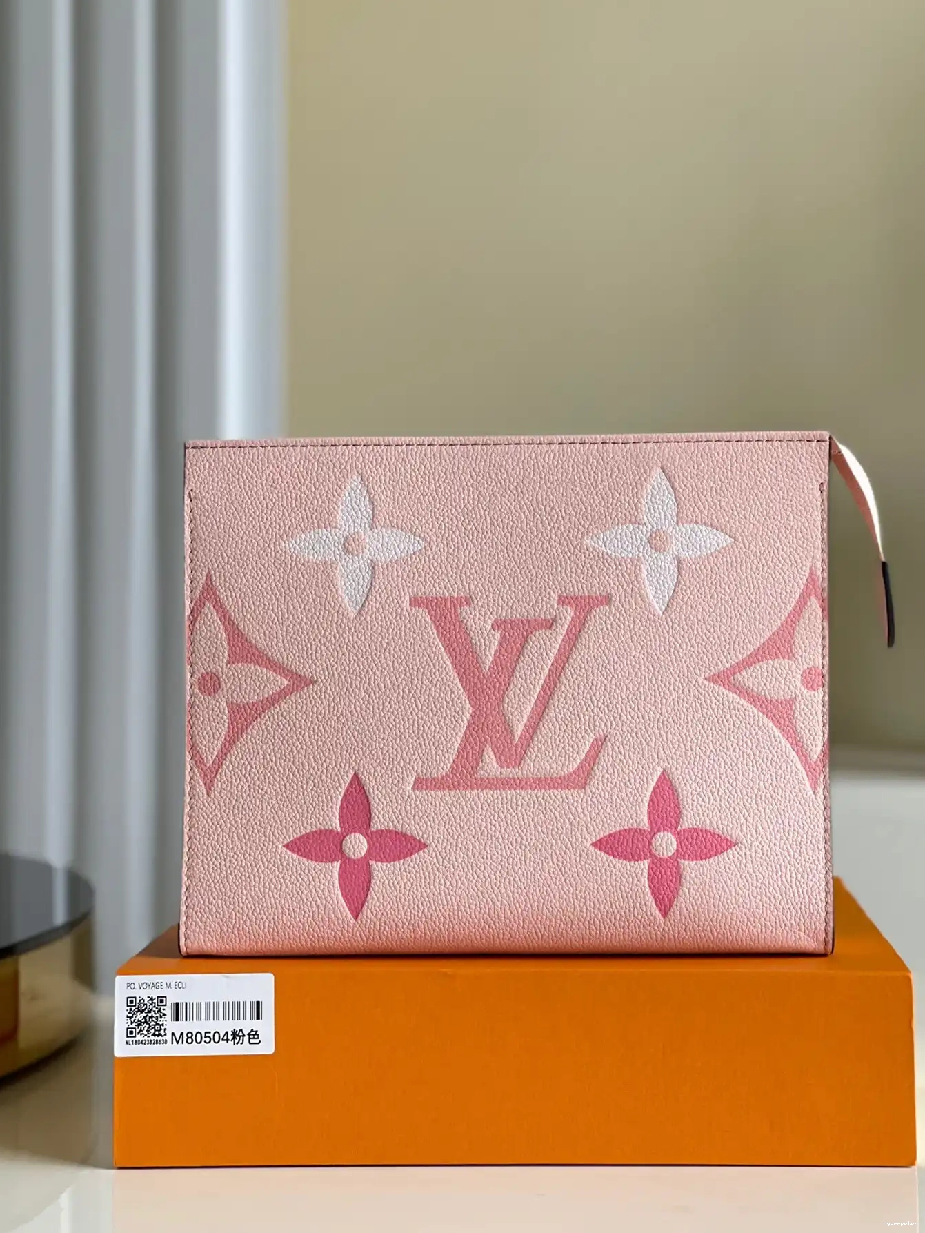 Hyper Peter TOILETRY POUCH LOUIS VUITTON 26 0216