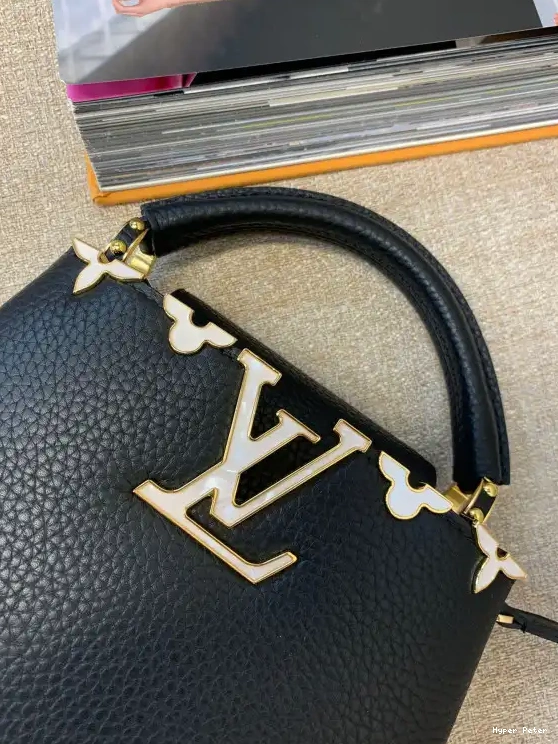 Hyperpeter VUITTON MINI LOUIS CAPUCINES 0210