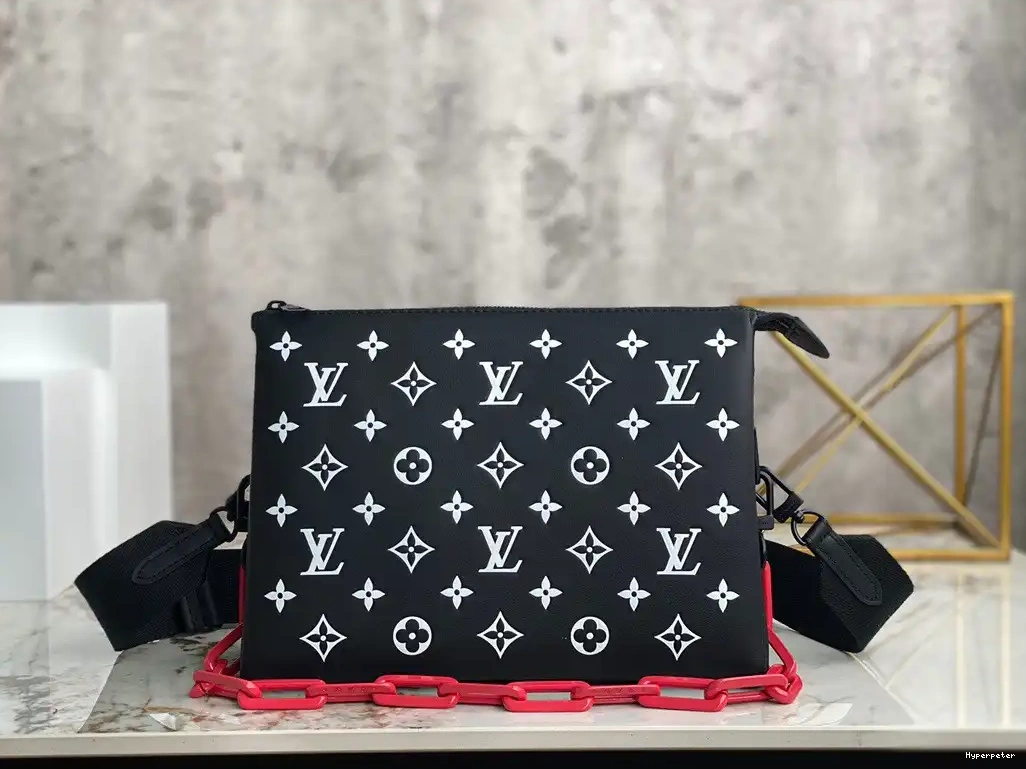 Hyperpeter LOUIS PM VUITTON COUSSIN 0219