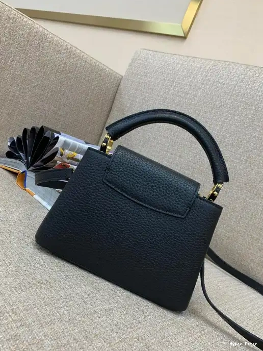 Hyperpeter VUITTON MINI LOUIS CAPUCINES 0210