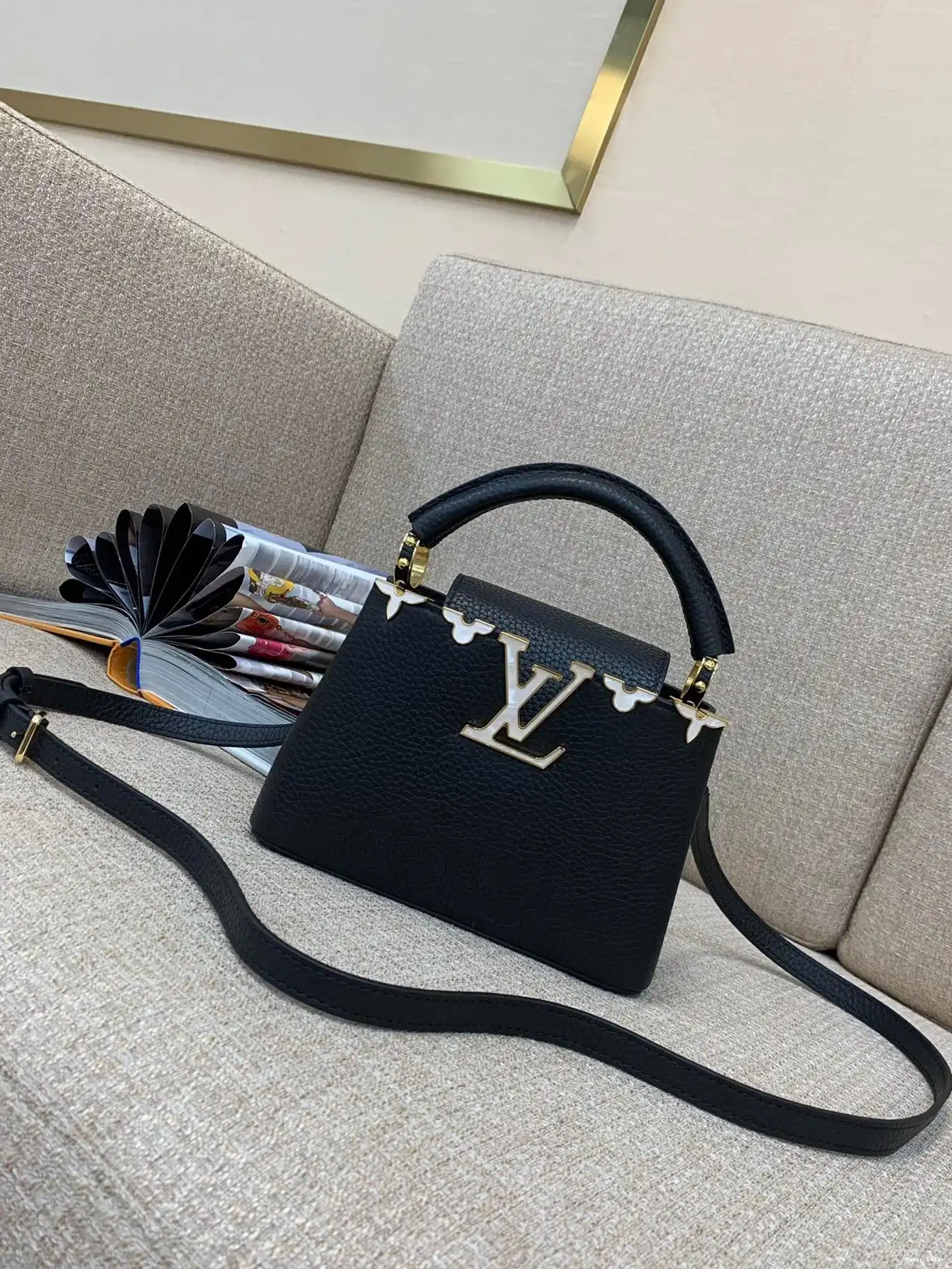 Hyperpeter VUITTON MINI LOUIS CAPUCINES 0210