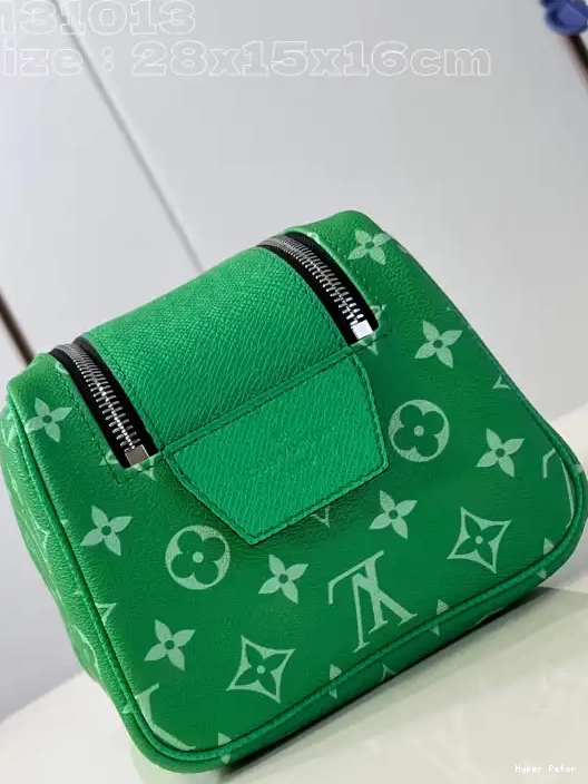 Hyperpeter LOUIS VUITTON -28*15*16.5CM DOPP KIT 0221