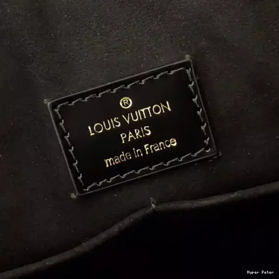 Hyper Peter Louis BACKPACK MINI Vuitton LOCKME 0207