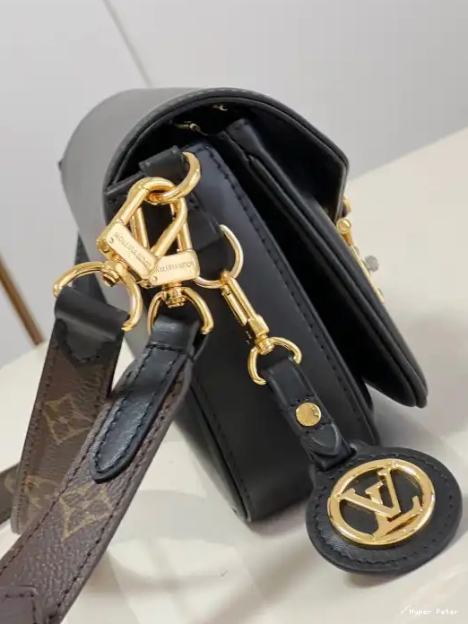 Hyperpeter Vuitton Louis SWING 0224