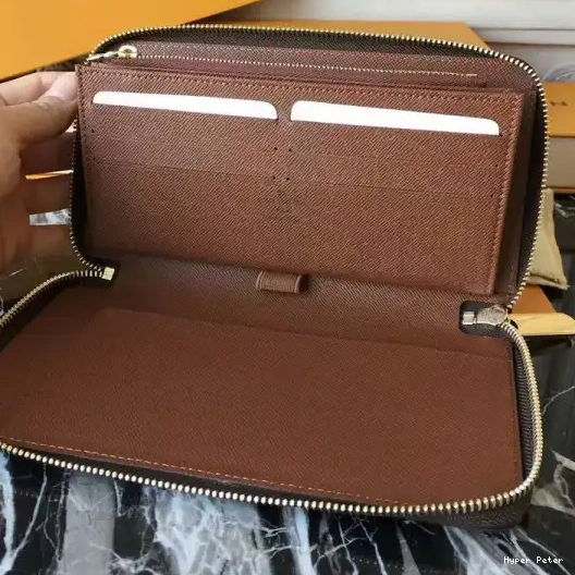 Hyperpeter LOUIS VUITTON ZIPPY ORGANIZER 0218