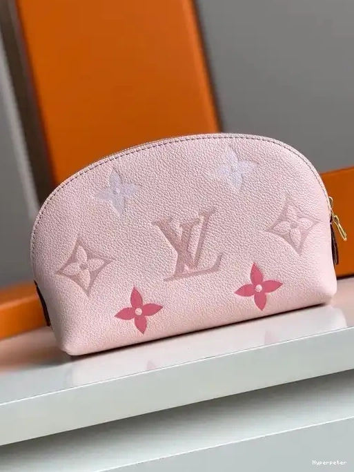 Hyperpeter LOUIS VUITTON COSMETIC POUCH 0226