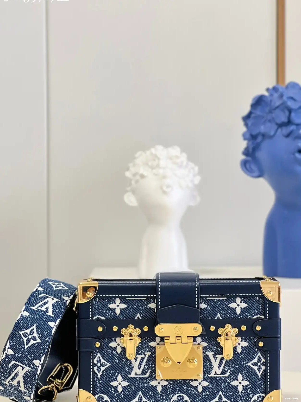 Hyper Peter VUITTON LOUIS PETITE MALLE 0223